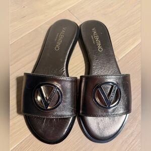 SIZE  7 AUTHENTIC. Valentino Logo Slide Sandals